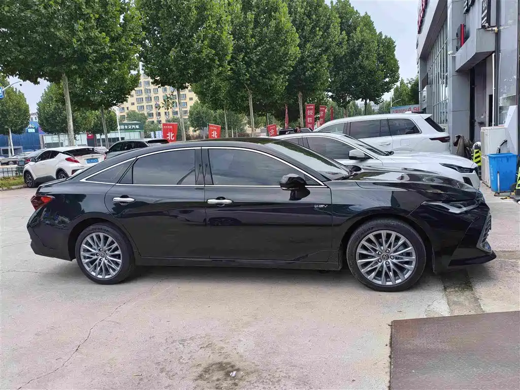 Toyota Avalon — миниатюра 3
