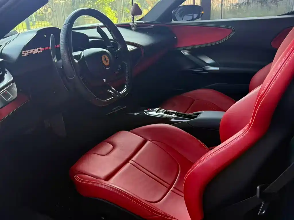 Ferrari SF90 — миниатюра 11