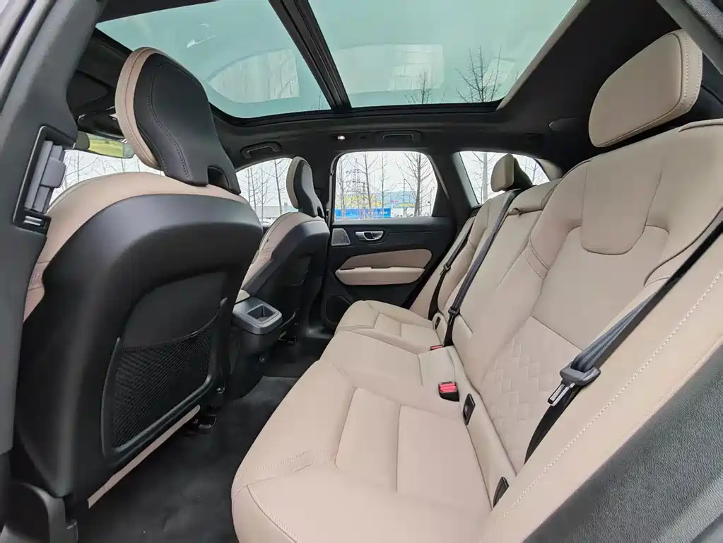 Volvo XC60 — миниатюра 28