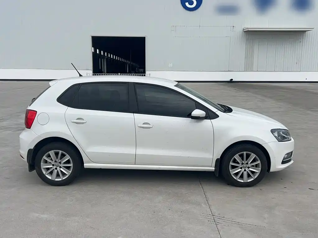Volkswagen Polo — миниатюра 4