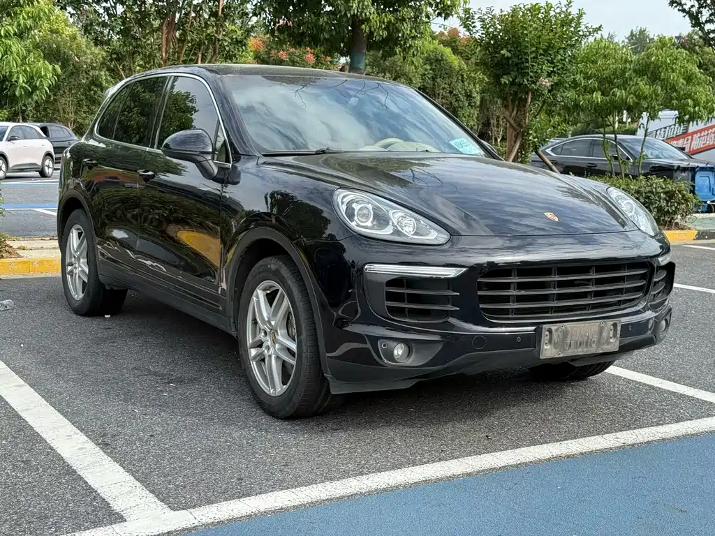 Porsche Cayenne — миниатюра 2