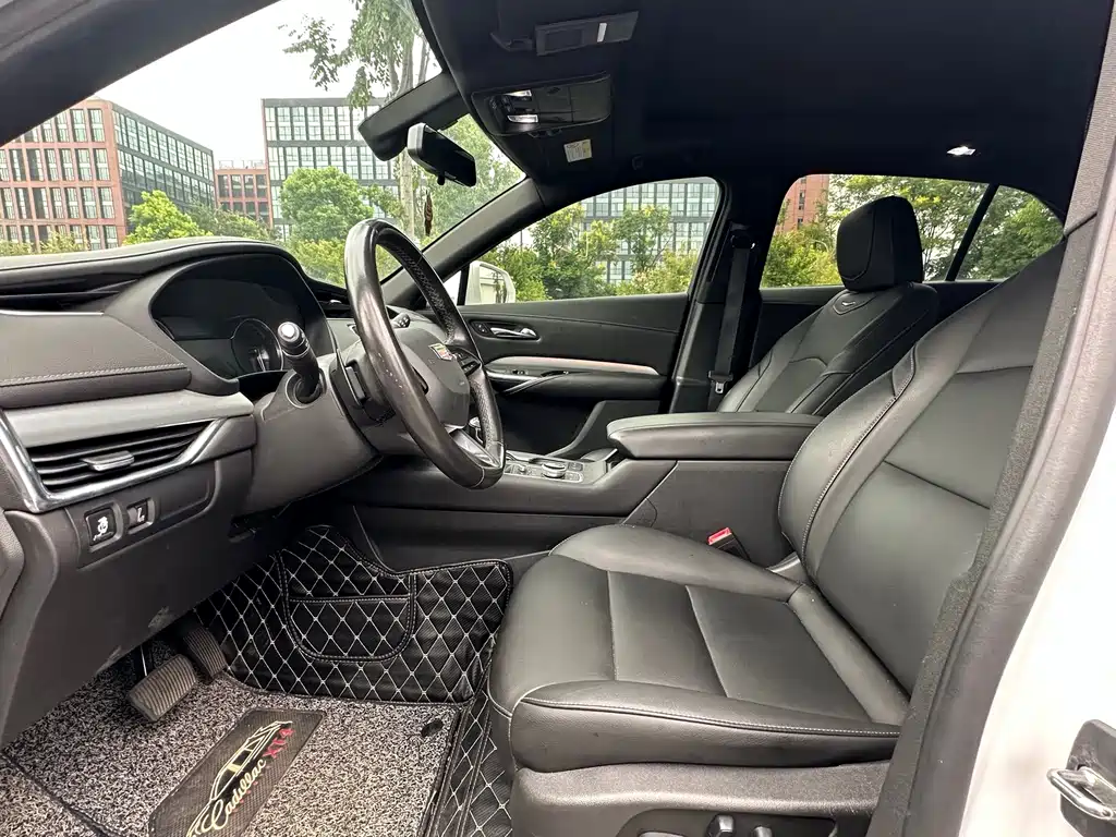 Cadillac XT4 — миниатюра 11