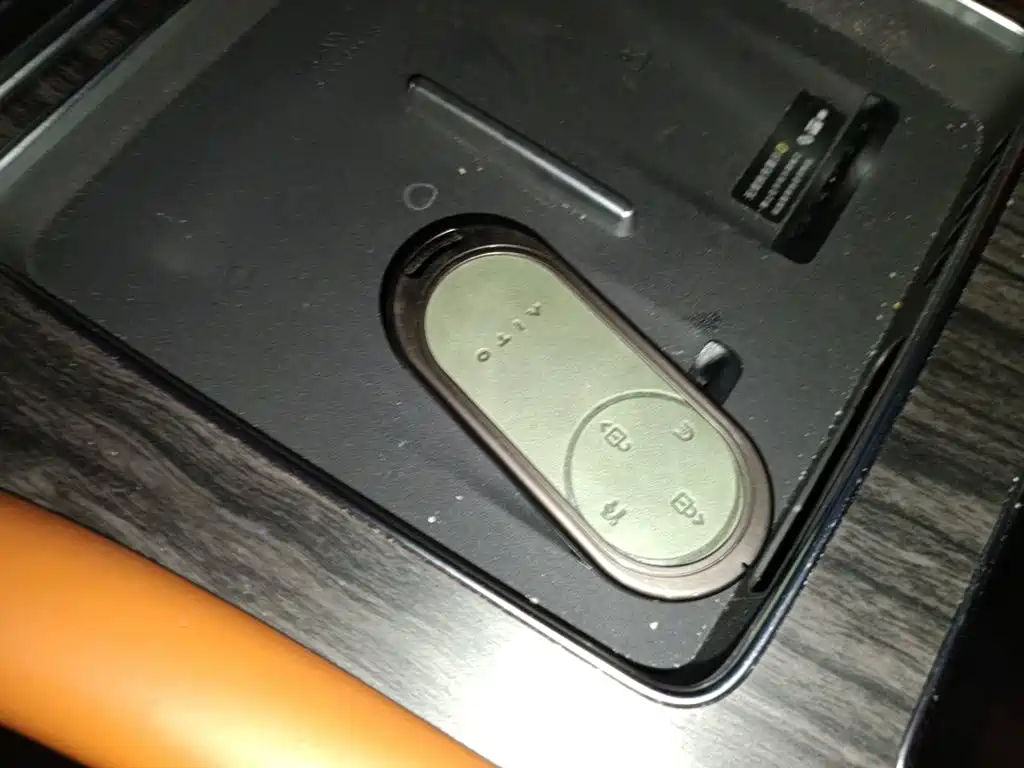 AITO AITO M9 — миниатюра 9