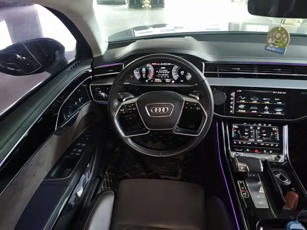Audi A8 New Energy — миниатюра 11