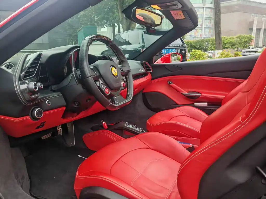 Ferrari 488 — миниатюра 3