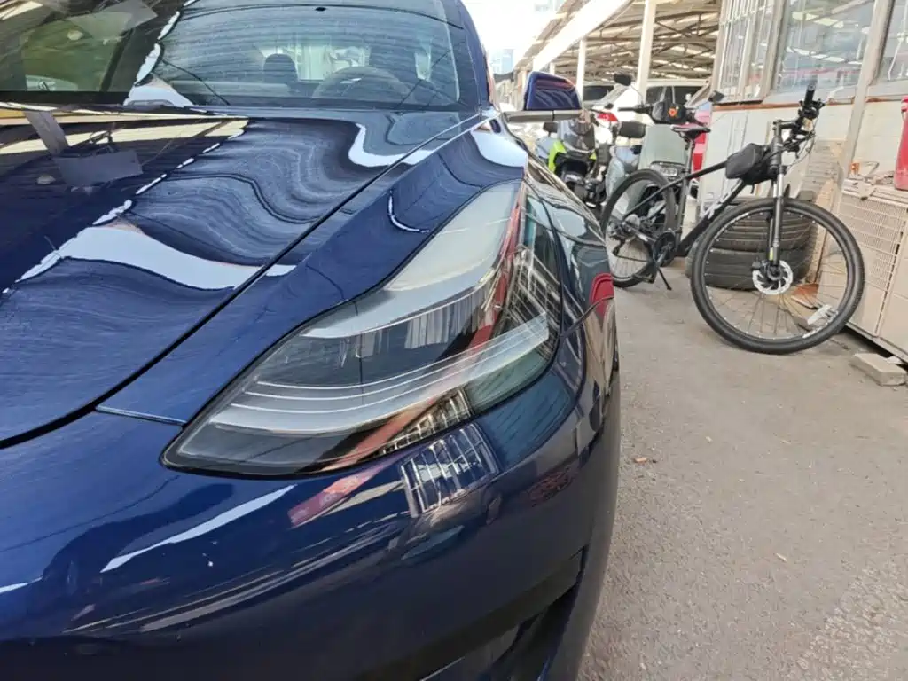 Tesla Model 3 — миниатюра 24