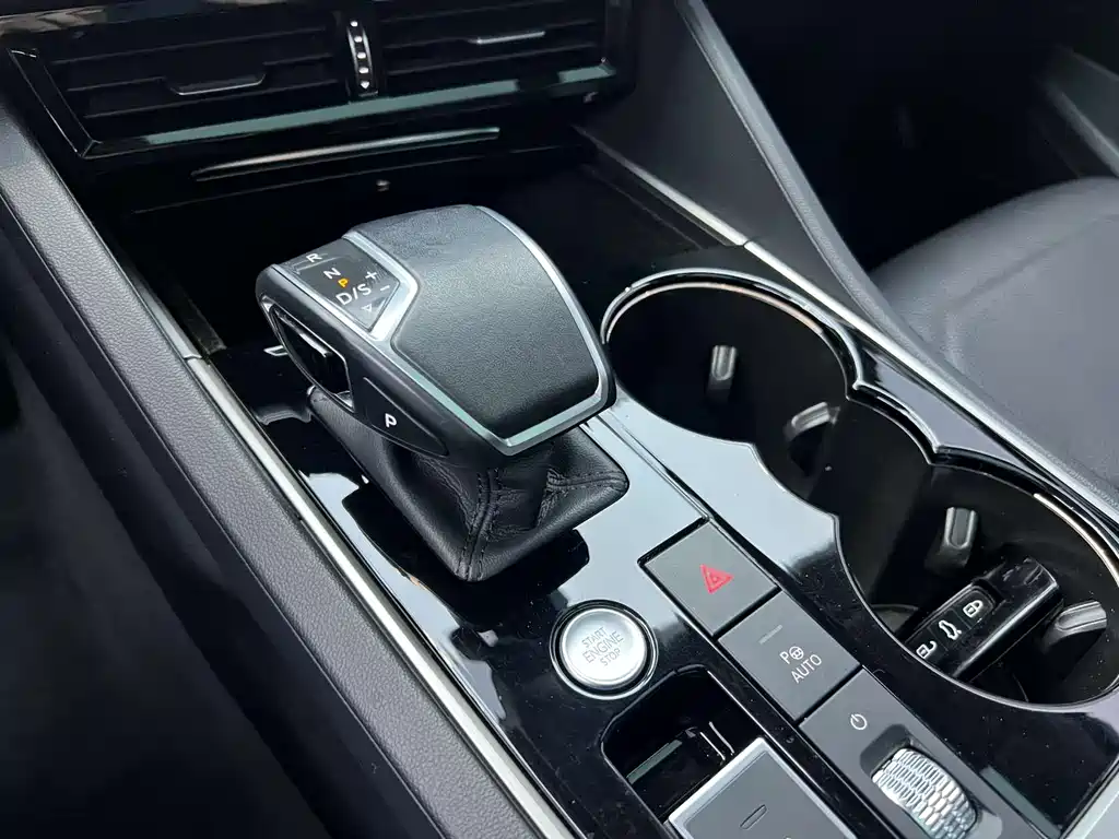 Volkswagen Touareg 2020 3.0TSI VI