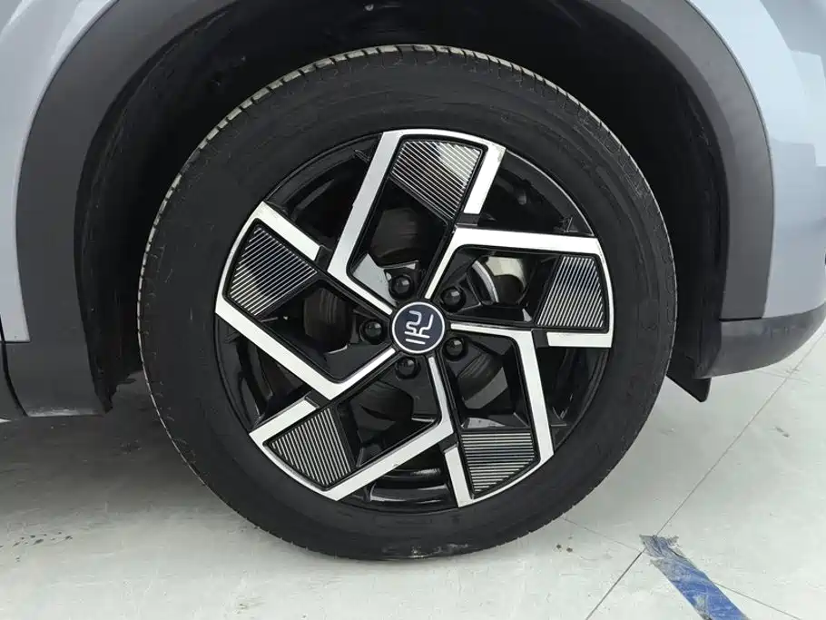 BYD Yuan Plus — миниатюра 6