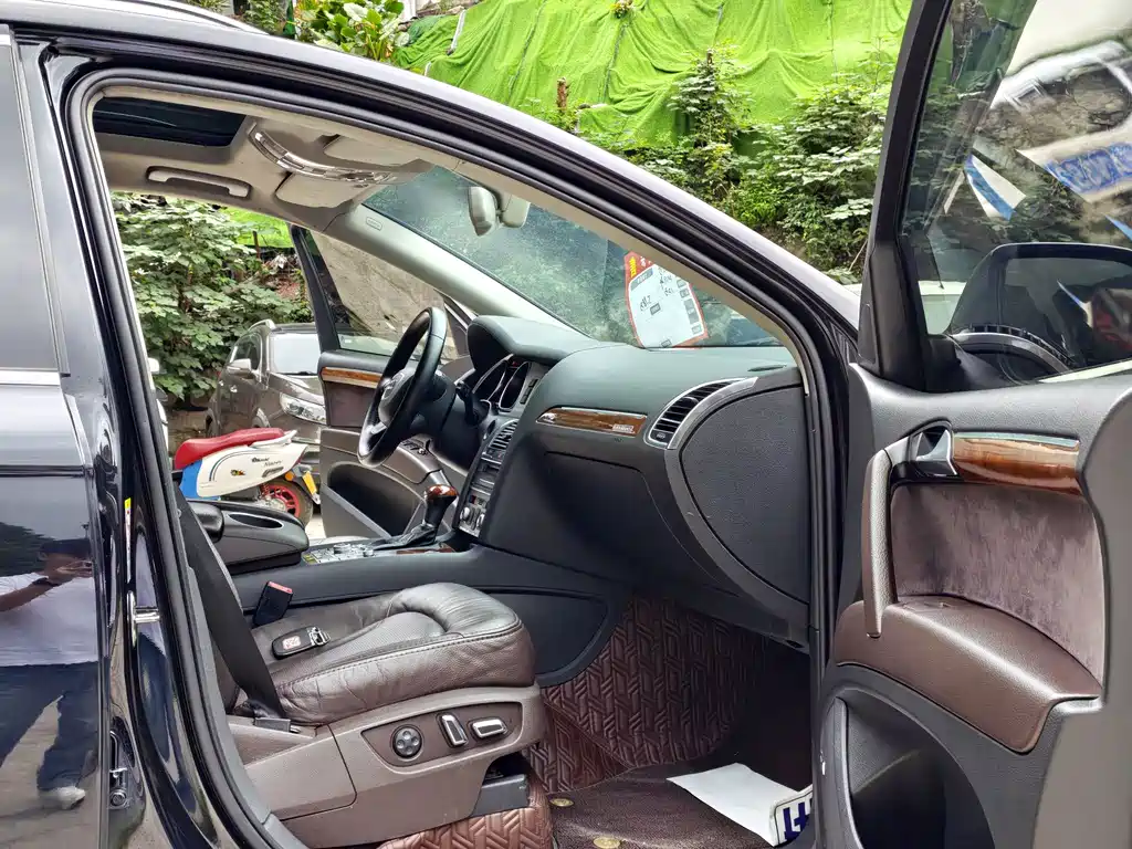 Audi Q7 — миниатюра 7