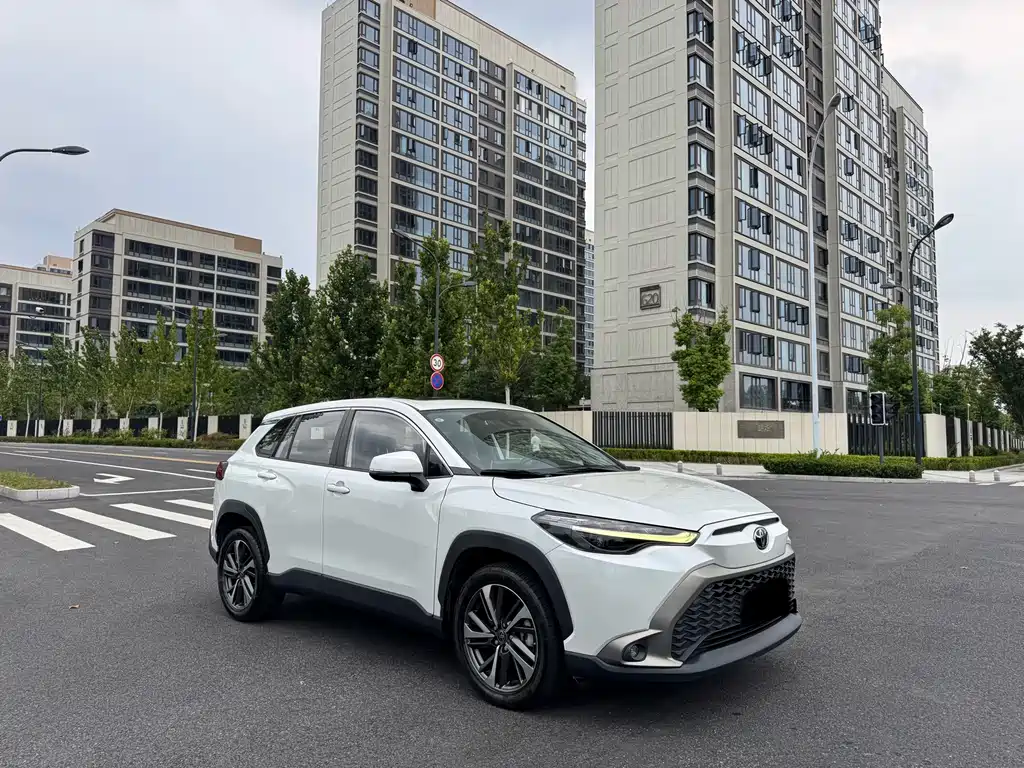 Toyota Frontlander — миниатюра 3