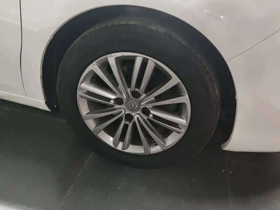 Citroen C4L — миниатюра 6