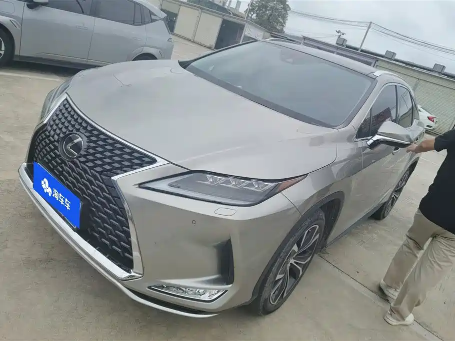 Lexus RX 2020