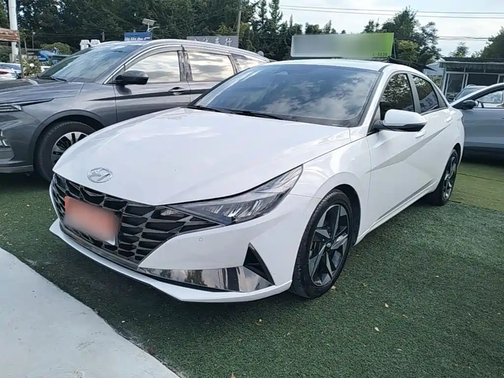 Hyundai Elantra — миниатюра 2