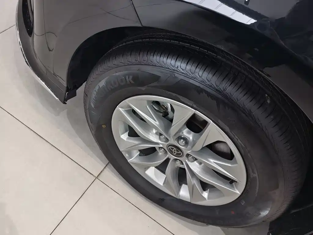 Toyota Granvia 2026 2.5L MAX