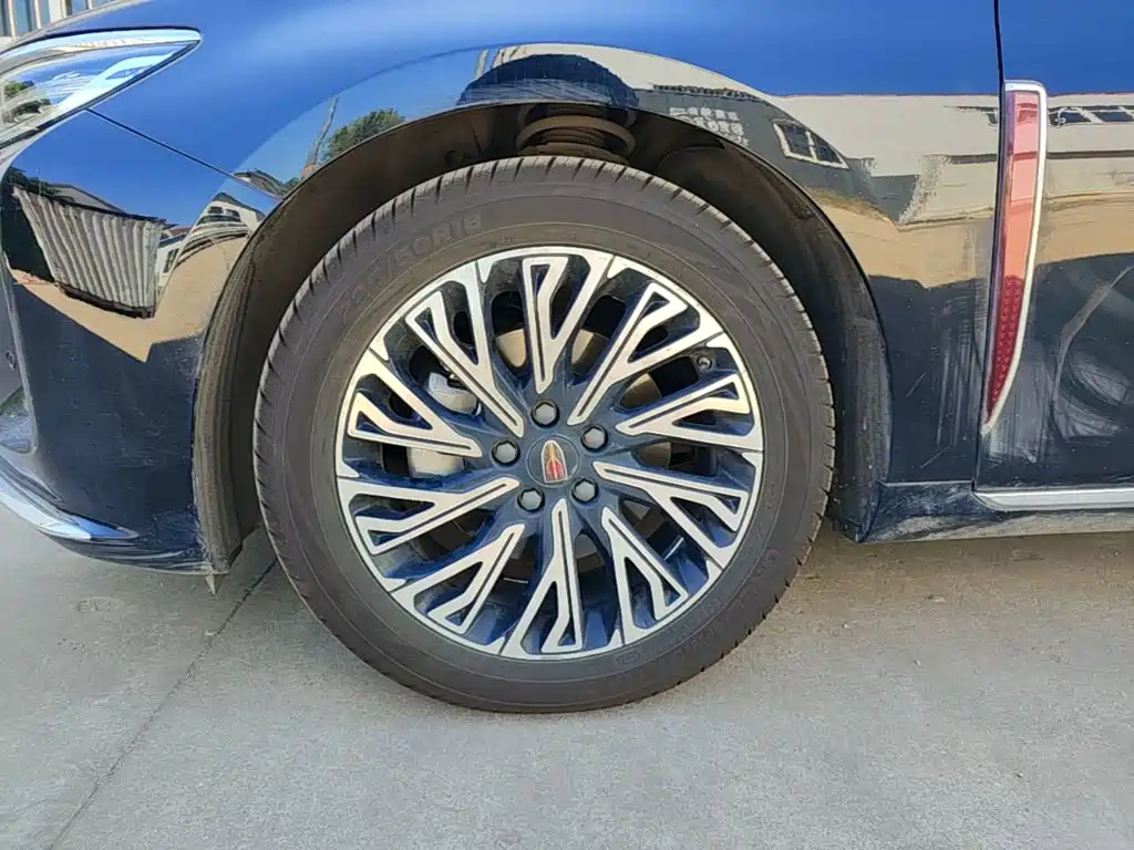 Hongqi Hongqi H5 — миниатюра 23