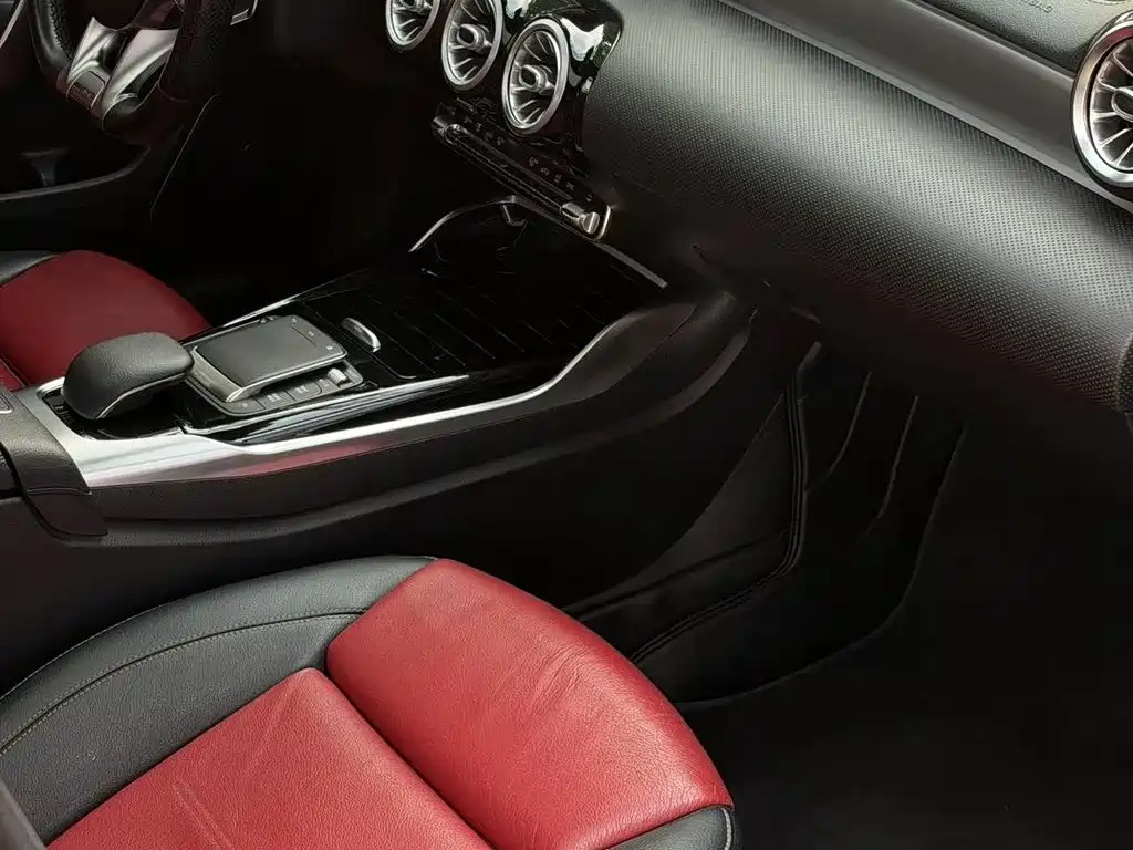 Mercedes-Benz A-Class AMG (Import) — миниатюра 10