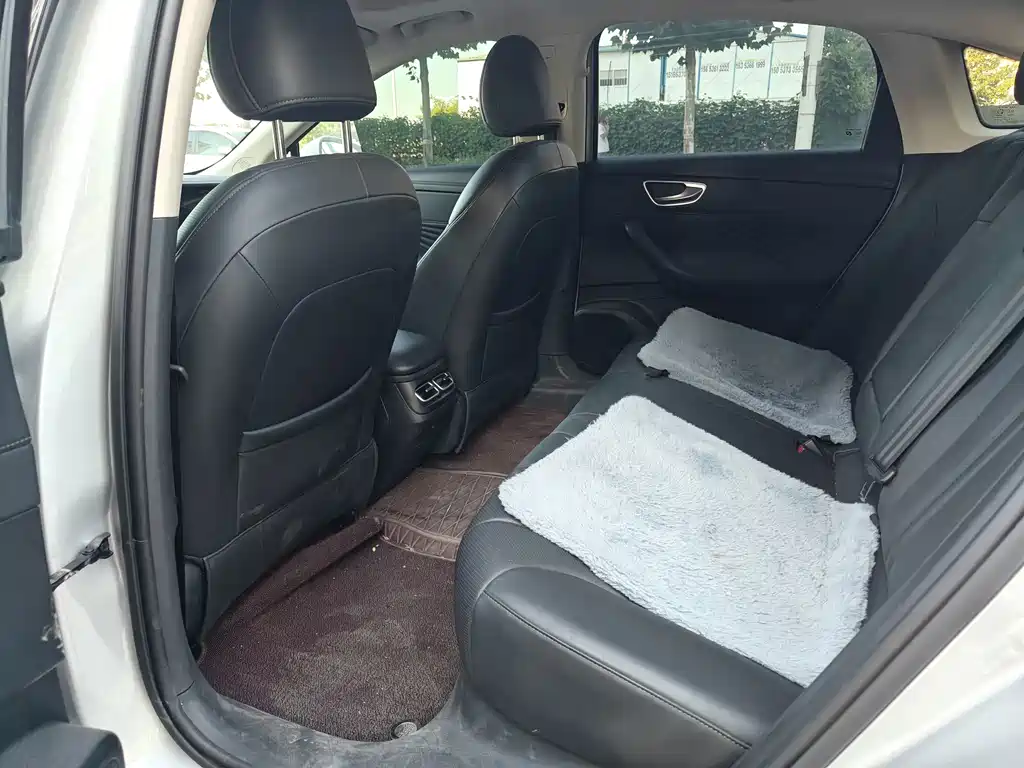Roewe D7 — миниатюра 8