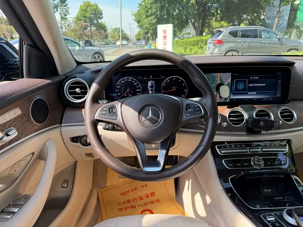 Mercedes-Benz E-Class — миниатюра 14