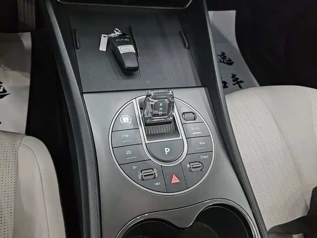BYD Seal 05 DM-i — миниатюра 14
