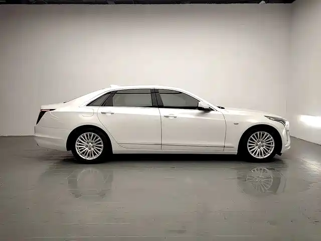 Cadillac CT6 — миниатюра 8
