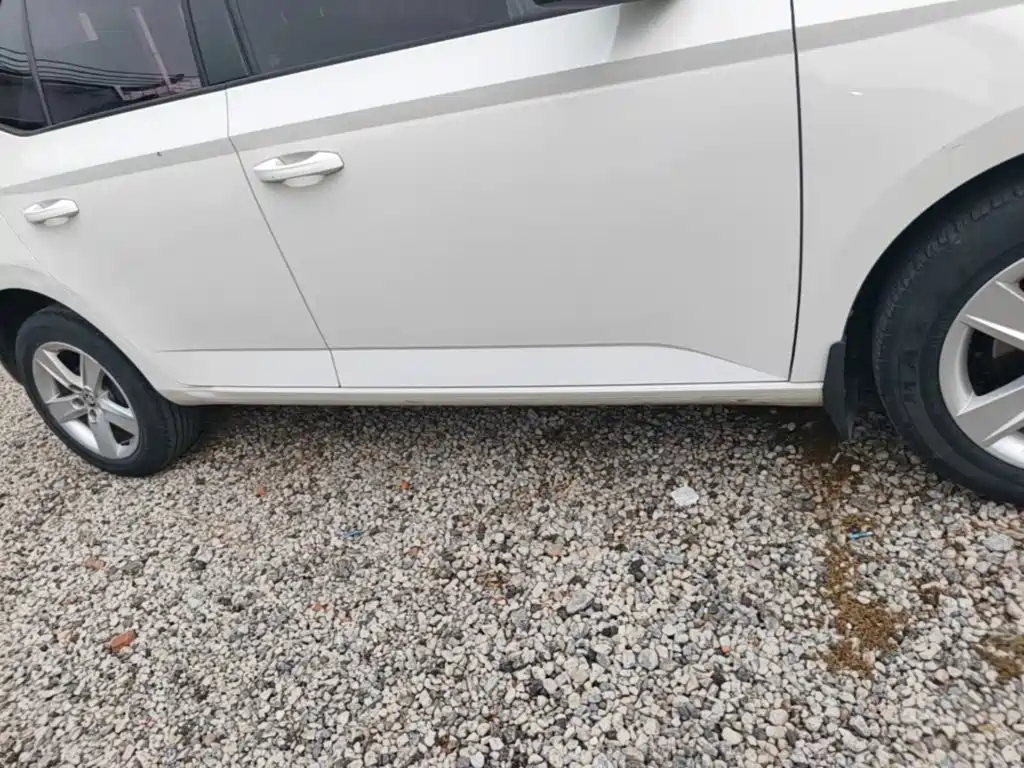 Skoda Fabia — миниатюра 21