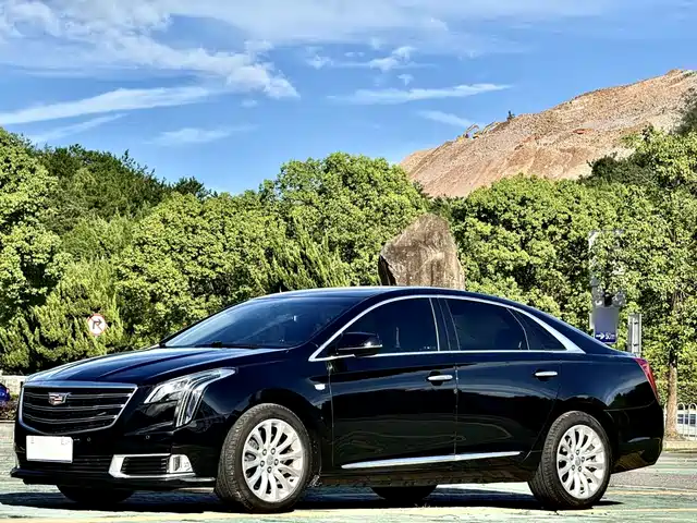 Cadillac XTS