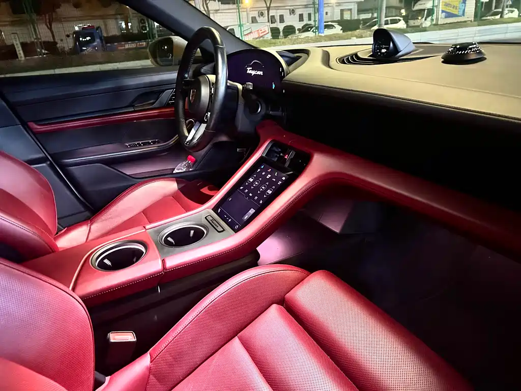 Porsche Taycan 2022 Taycan