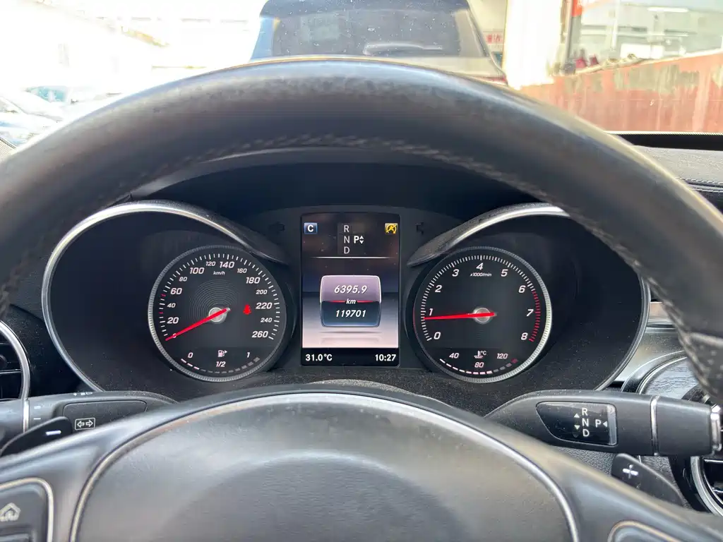 Mercedes-Benz C-Class — миниатюра 11