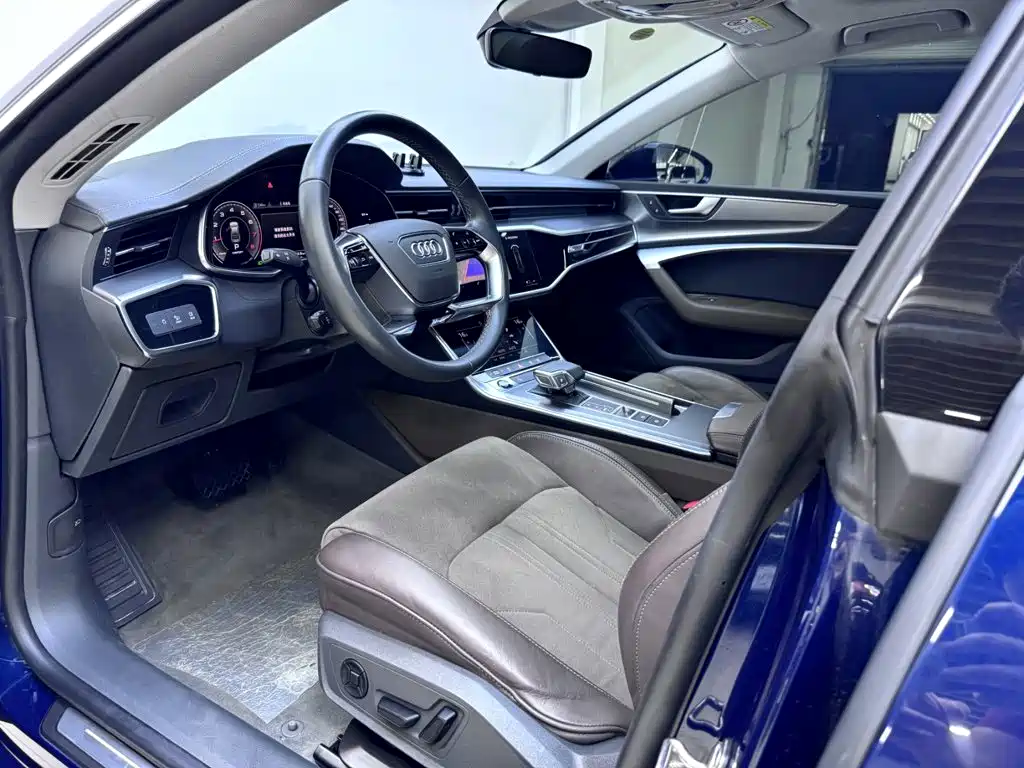 Audi A7L — миниатюра 9