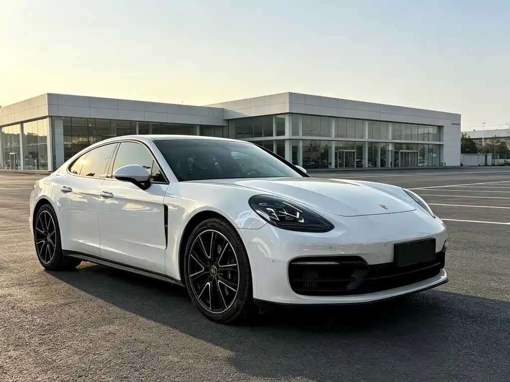 Porsche Panamera — миниатюра 2