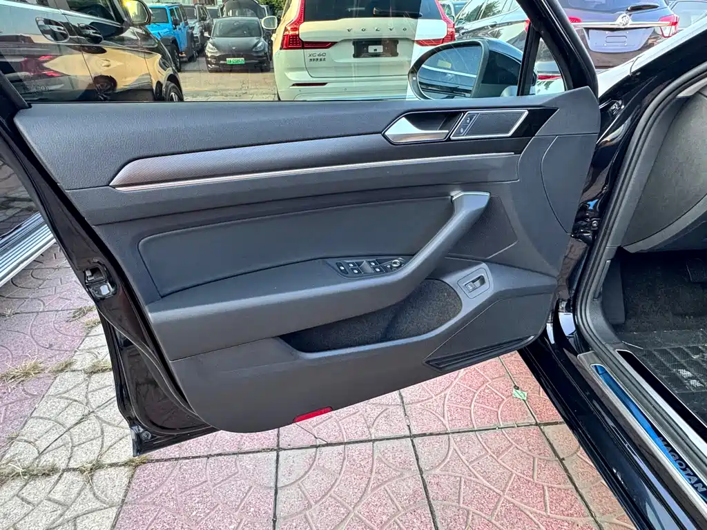 Volkswagen Magotan — миниатюра 4