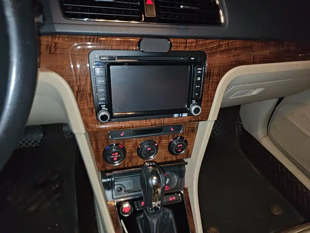 Volkswagen Lavida — миниатюра 6