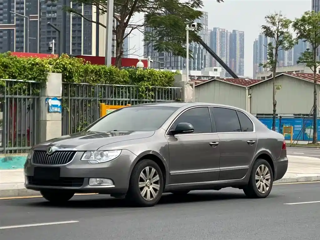 Skoda Superb 2013