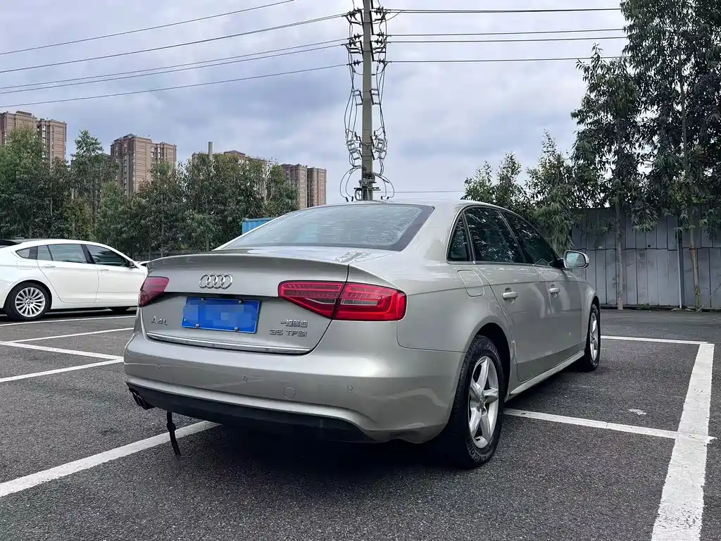 Audi A4L — миниатюра 4