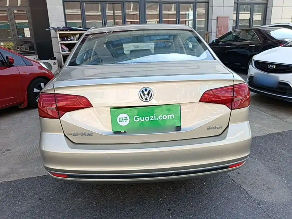 Volkswagen Bora — миниатюра 6