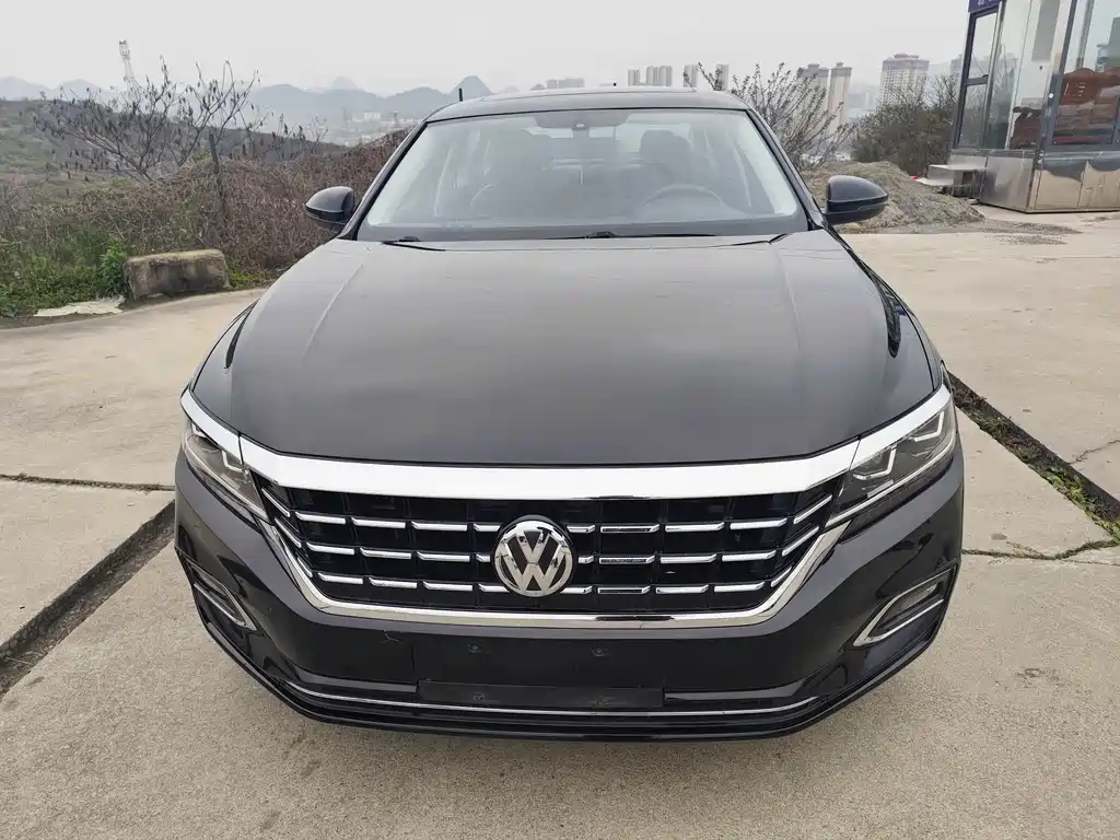 Volkswagen Passat 2019 330TSI Elite VI