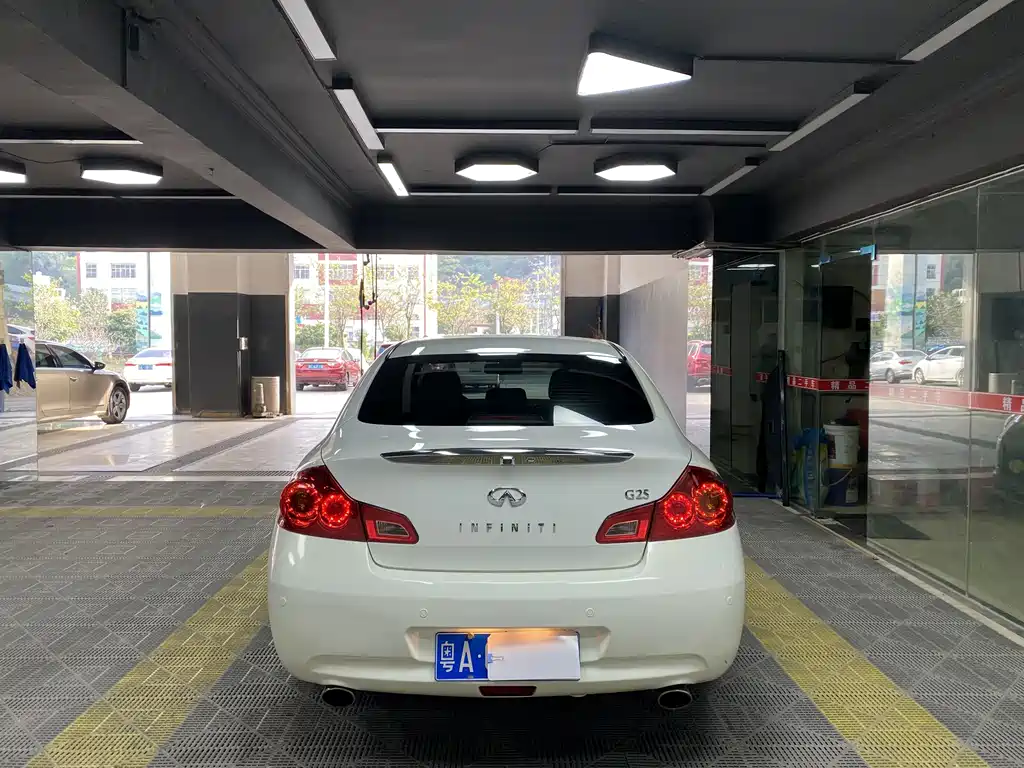 Infiniti G — миниатюра 3
