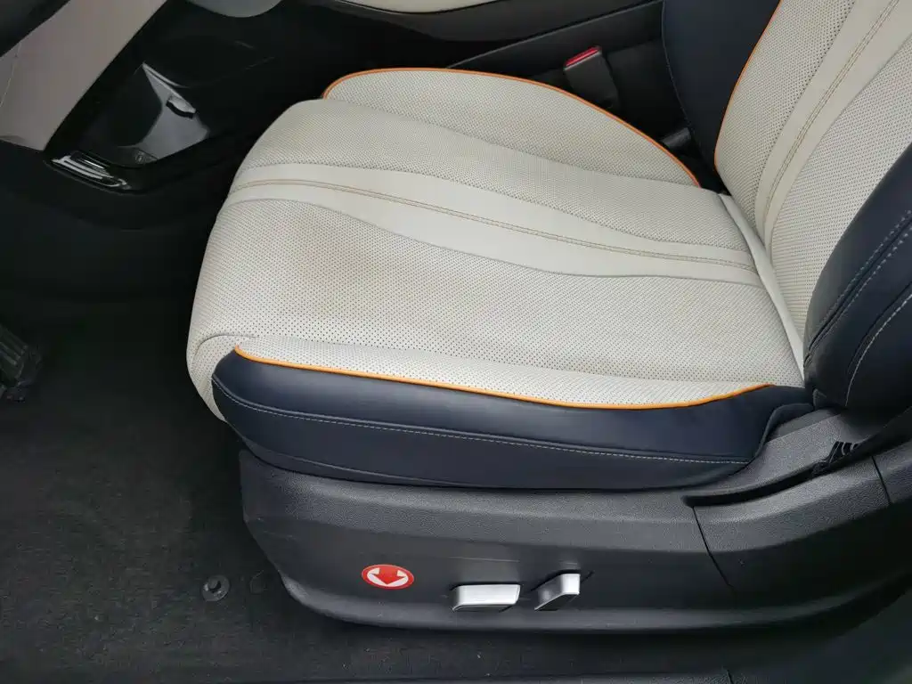 BYD PLUS New Energy — миниатюра 20