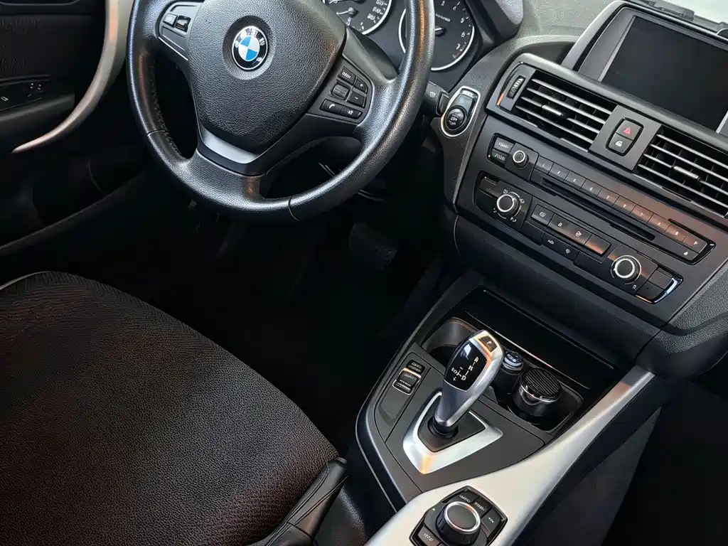 BMW 1 Series (Import) — миниатюра 9