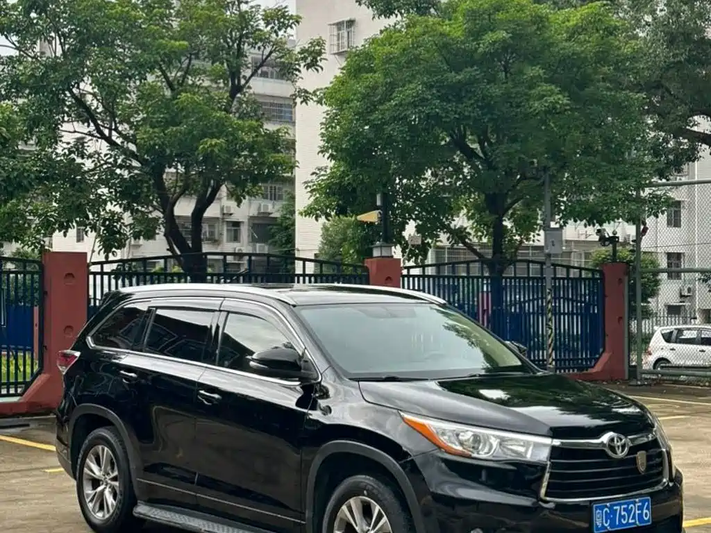 Toyota Highlander — миниатюра 3