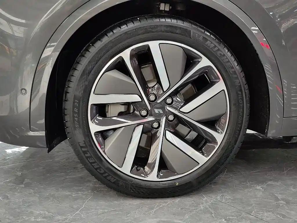 Li Auto Li L9 — миниатюра 14