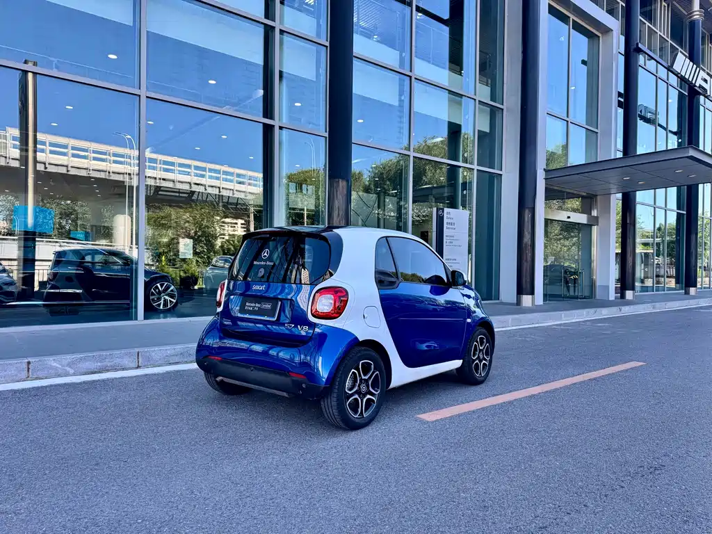 smart Smart Fortwo — миниатюра 10