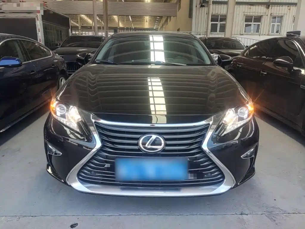 Lexus ES — миниатюра 3