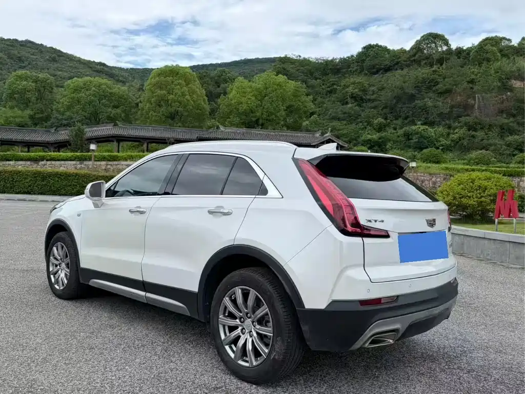 Cadillac XT4 — миниатюра 5