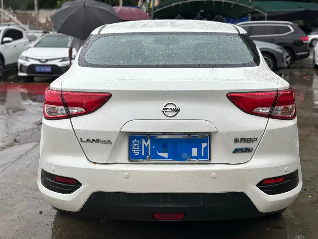 Nissan Bluebird — миниатюра 4