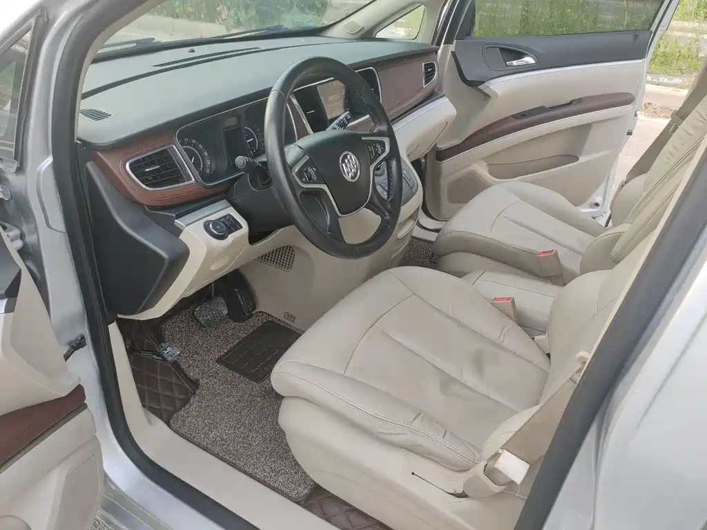 Buick GL8 2017 25S Luxury V