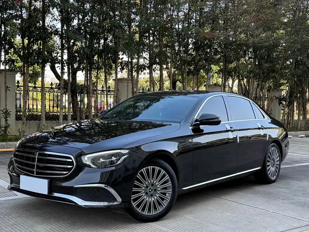Mercedes-Benz E-Class 2023