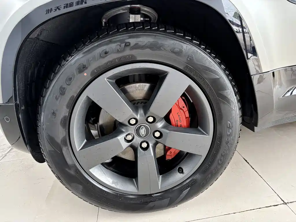 Land Rover Defender — миниатюра 33