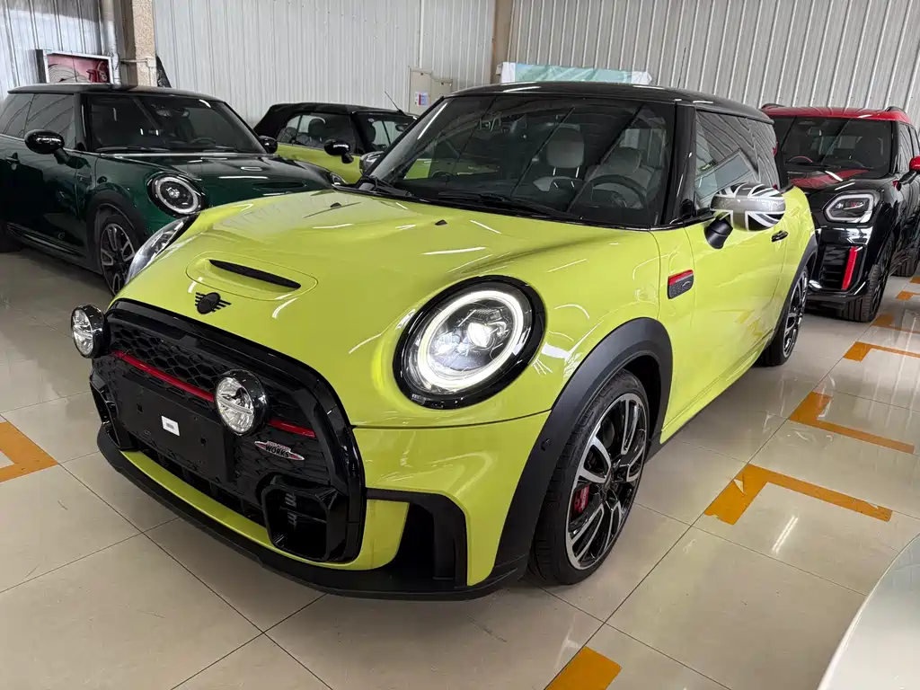 MINI JCW