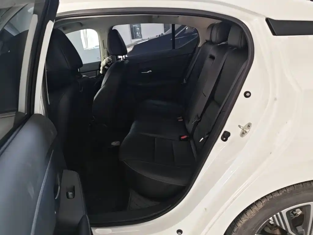 Nissan Sylphy — миниатюра 17